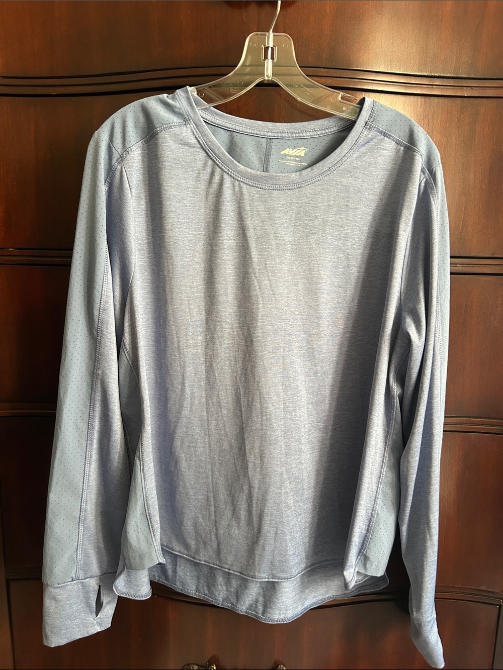 Women’s Long-Sleeve Performance Shirt - Light Blue